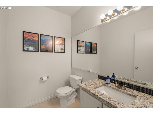 618 S NEVADA St H, Portland, OR 97219