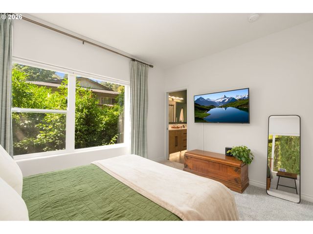 618 S NEVADA St H, Portland, OR 97219