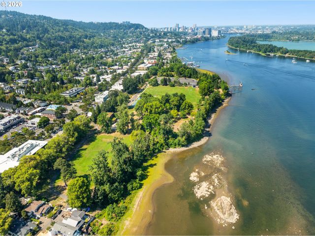 618 S NEVADA St H, Portland, OR 97219