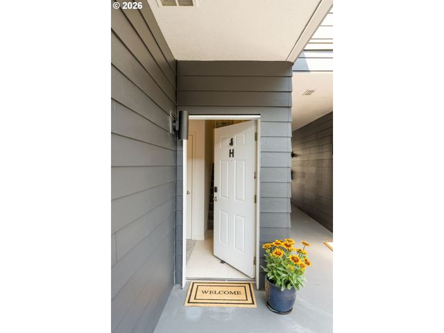 618 S NEVADA St H, Portland, OR 97219