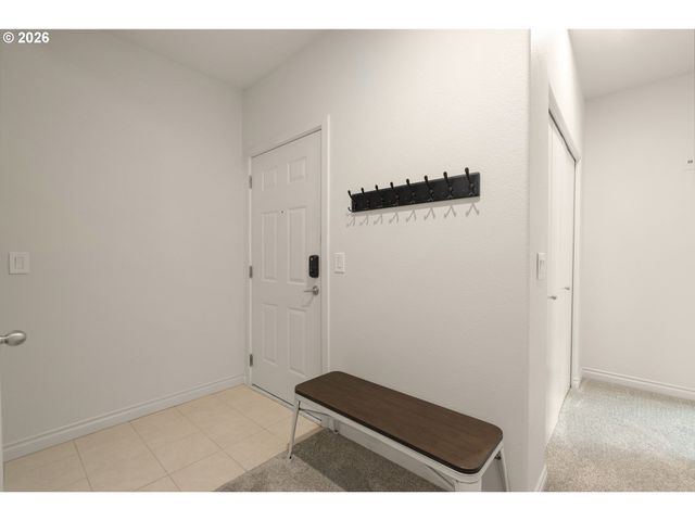 618 S NEVADA St H, Portland, OR 97219