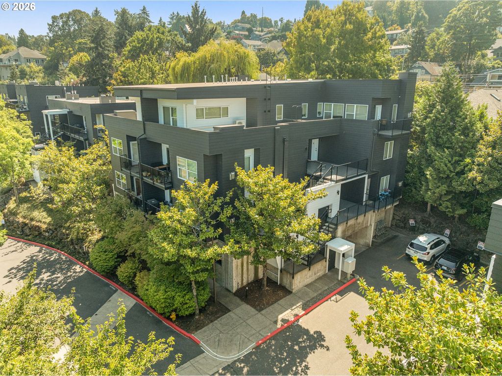 618 S NEVADA St H, Portland, OR 97219
