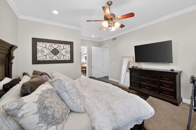 1303 Jordan Avenue, Clovis, CA 93611