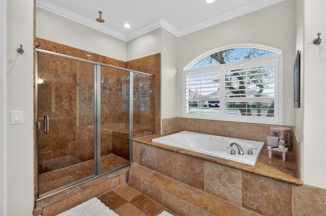 1303 Jordan Avenue, Clovis, CA 93611