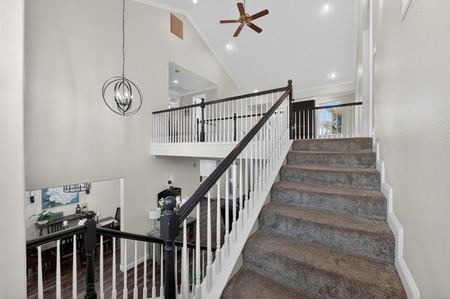 1303 Jordan Avenue, Clovis, CA 93611