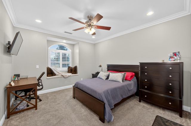 1303 Jordan Avenue, Clovis, CA 93611