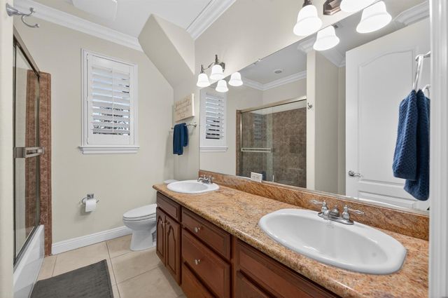 1303 Jordan Avenue, Clovis, CA 93611