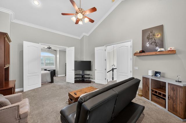 1303 Jordan Avenue, Clovis, CA 93611