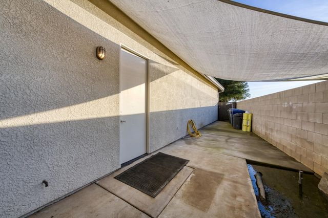 1303 Jordan Avenue, Clovis, CA 93611