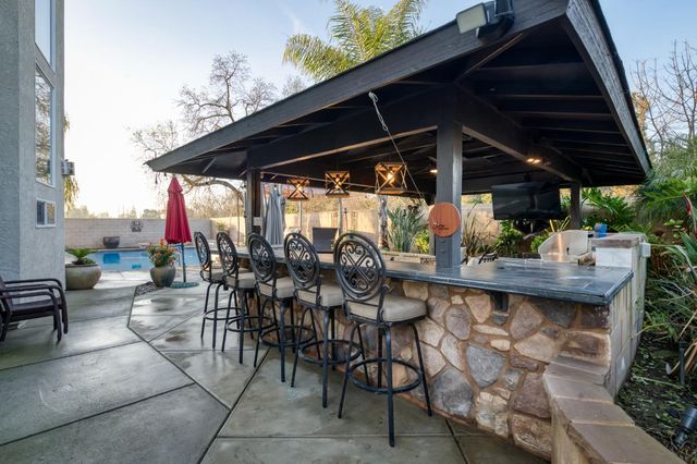 1303 Jordan Avenue, Clovis, CA 93611