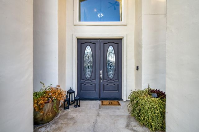 1303 Jordan Avenue, Clovis, CA 93611