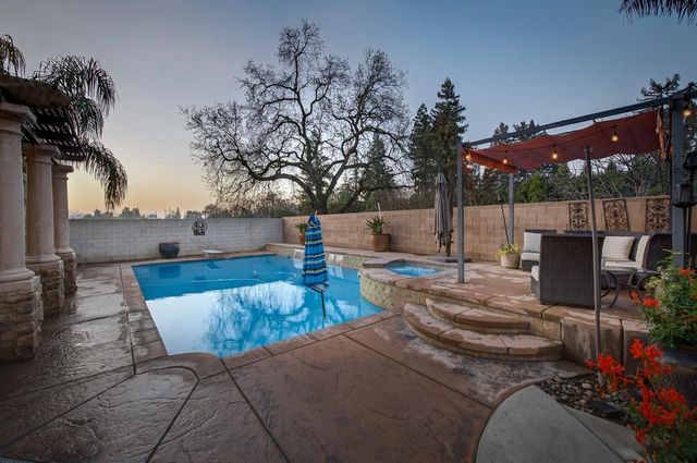 1303 Jordan Avenue, Clovis, CA 93611