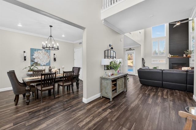 1303 Jordan Avenue, Clovis, CA 93611