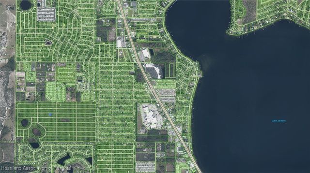 617 Parrot Avenue, Sebring, FL 33870