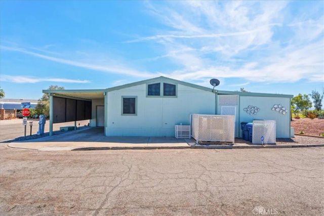 551 Beach, Needles, CA 92363