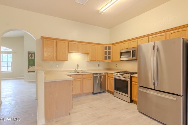13758 Paseo Las Nubes Drive, Horizon City, TX 79928