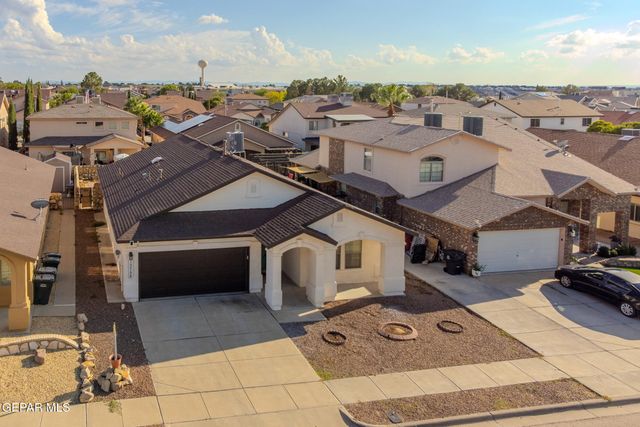 13758 Paseo Las Nubes Drive, Horizon City, TX 79928