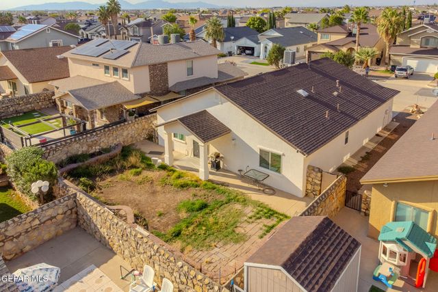 13758 Paseo Las Nubes Drive, Horizon City, TX 79928
