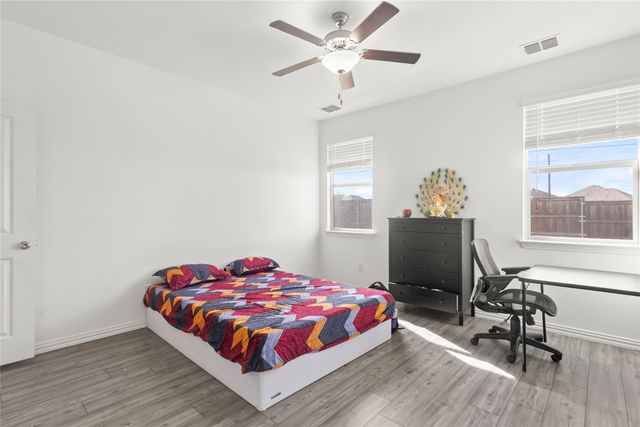 3505 Riverside Drive, Aubrey, TX 76227