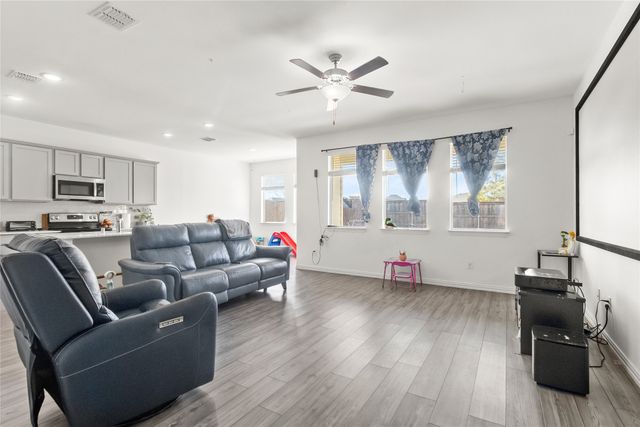 3505 Riverside Drive, Aubrey, TX 76227