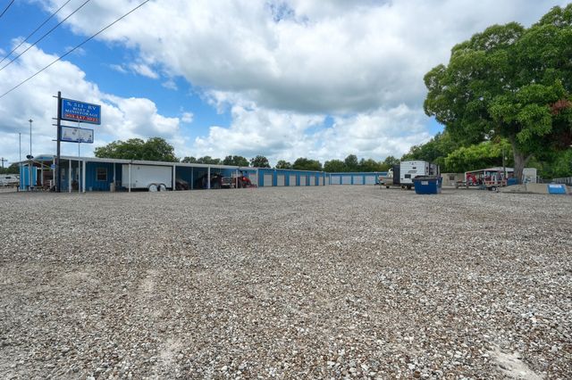 8034 Fm 513 S, Lone Oak, TX 75453