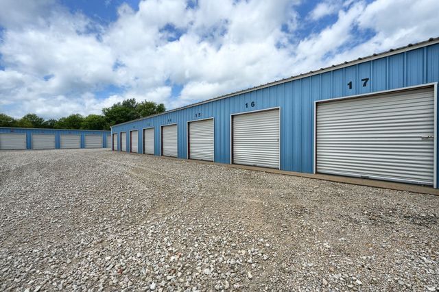 8034 Fm 513 S, Lone Oak, TX 75453