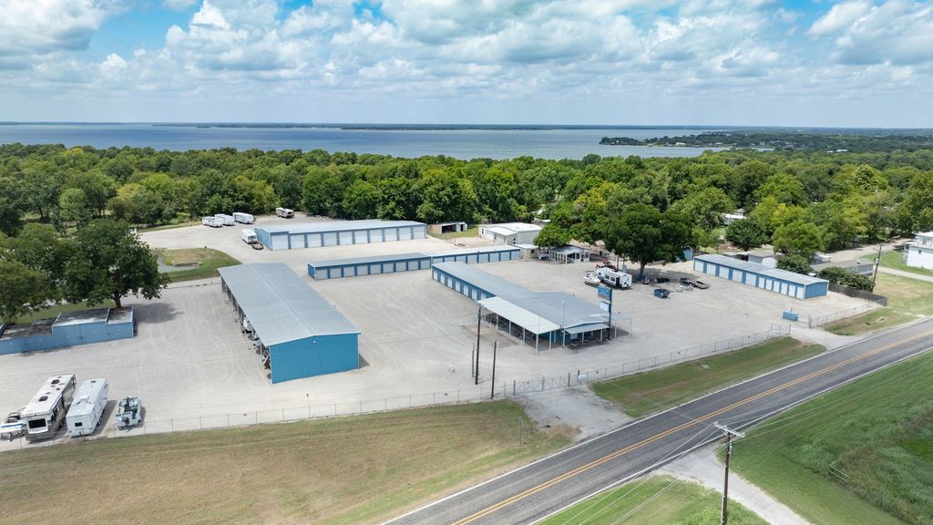 8034 Fm 513 S, Lone Oak, TX 75453