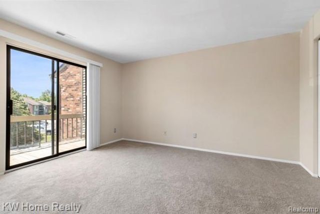 20791 Indian Creek Drive 78, Farmington Hills, MI 48335