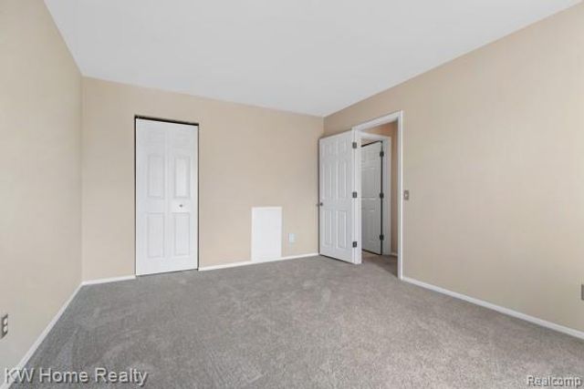 20791 Indian Creek Drive 78, Farmington Hills, MI 48335