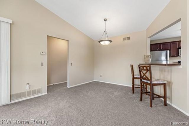 20791 Indian Creek Drive 78, Farmington Hills, MI 48335