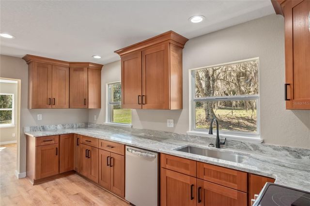 983 S COUNTY ROAD 21, Hawthorne, FL 32640