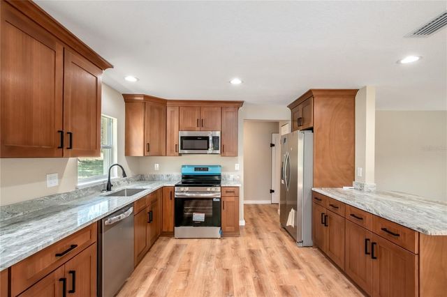 983 S COUNTY ROAD 21, Hawthorne, FL 32640