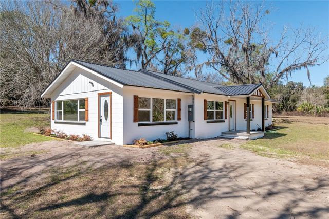 983 S COUNTY ROAD 21, Hawthorne, FL 32640