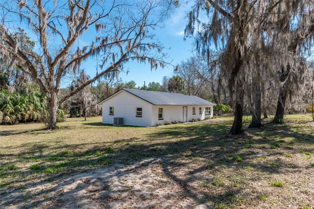 983 S COUNTY ROAD 21, Hawthorne, FL 32640