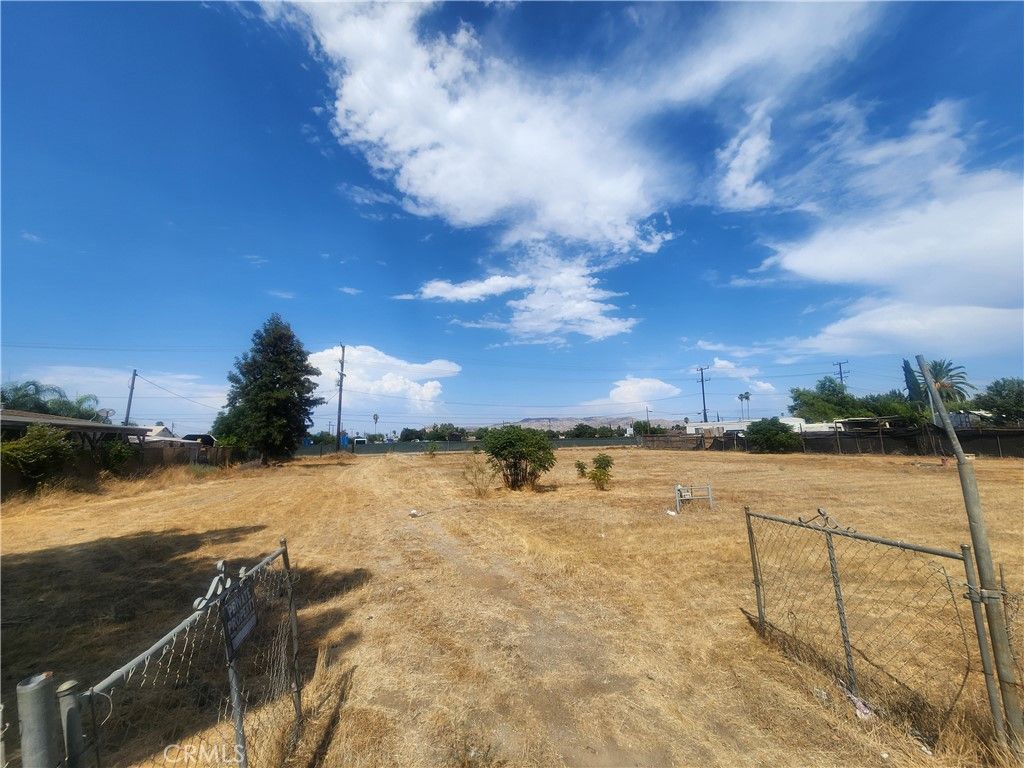 27573 Jackson St, Menifee, CA 92585 — photo 2