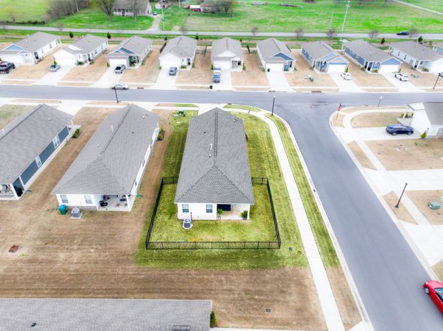 2405 Quinn Dr, White House, TN 37188