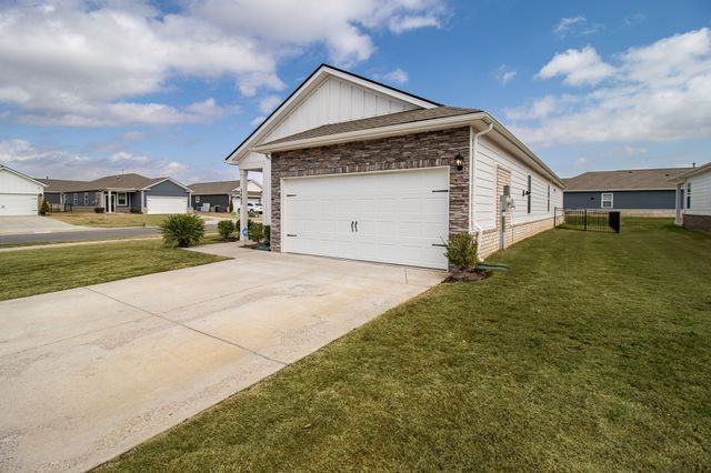 2405 Quinn Dr, White House, TN 37188