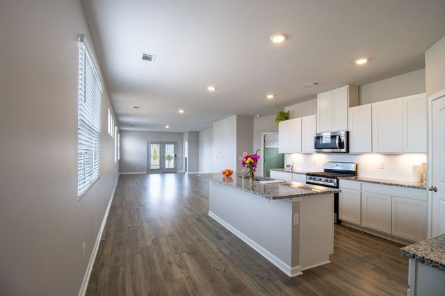 2405 Quinn Dr, White House, TN 37188