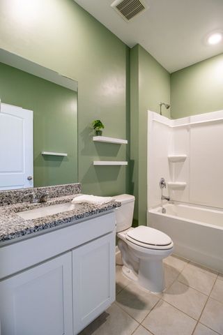 2405 Quinn Dr, White House, TN 37188