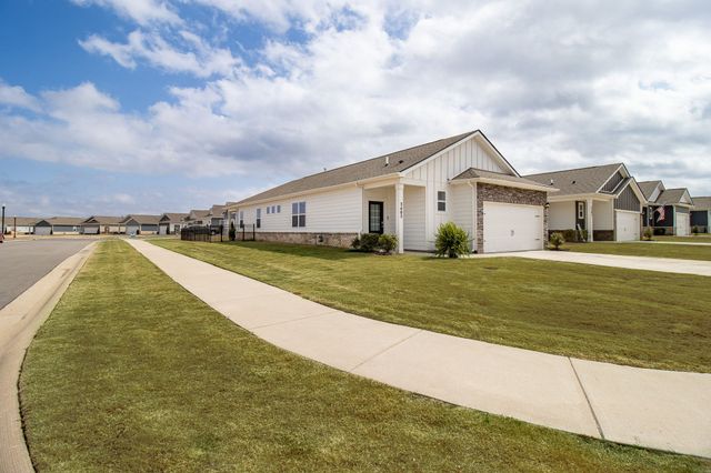 2405 Quinn Dr, White House, TN 37188