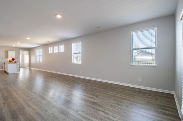 2405 Quinn Dr, White House, TN 37188