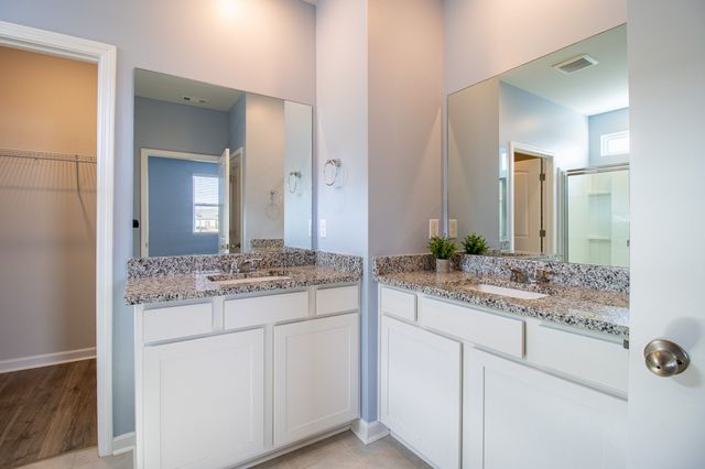 2405 Quinn Dr, White House, TN 37188