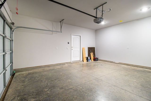 2405 Quinn Dr, White House, TN 37188