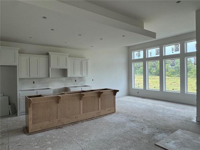 2148 Black Walnut Drive, Liberty, MO 64068