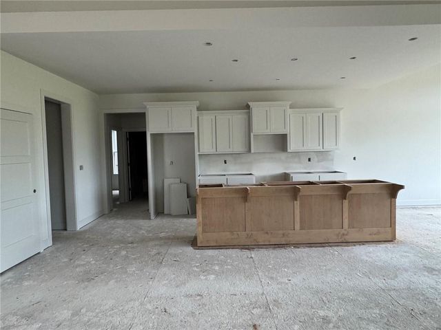 2148 Black Walnut Drive, Liberty, MO 64068