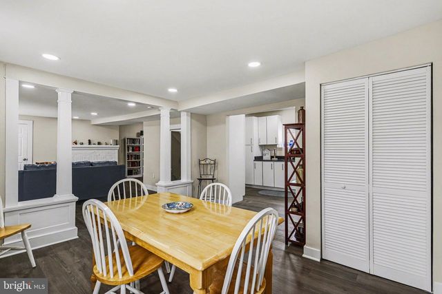 14 HANOVER STREET, New Oxford, PA 17350