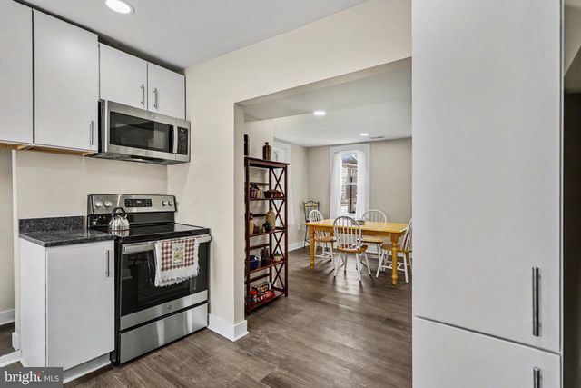 14 HANOVER STREET, New Oxford, PA 17350