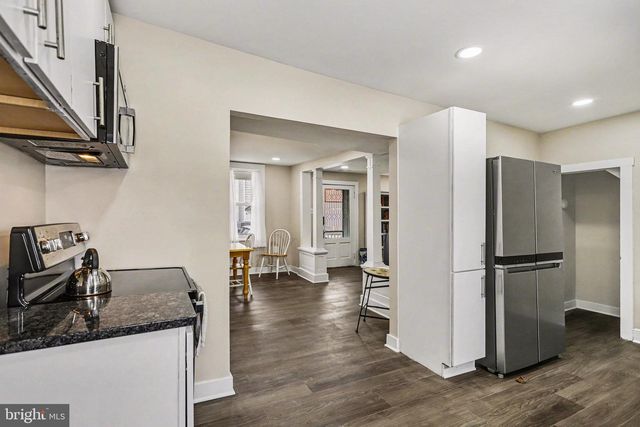 14 HANOVER STREET, New Oxford, PA 17350