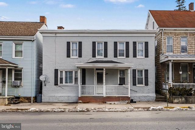 14 HANOVER STREET, New Oxford, PA 17350