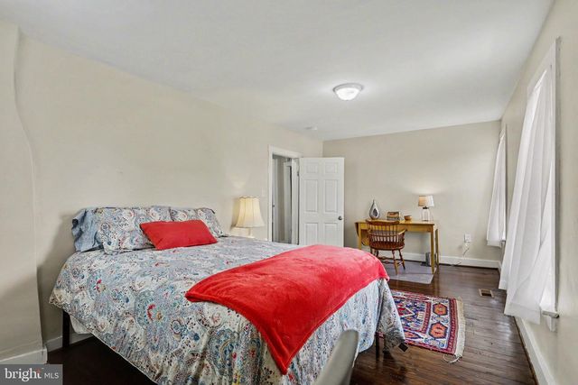 14 HANOVER STREET, New Oxford, PA 17350